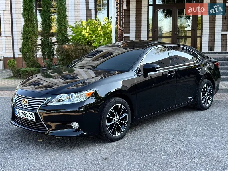 Lexus ES