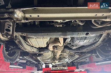 Седан Lexus ES 2005 в Брошневі