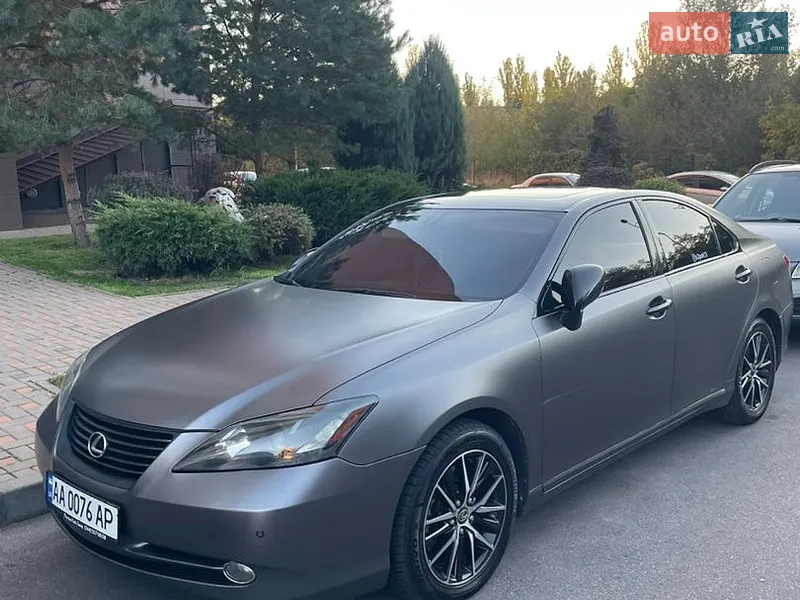 Lexus ES