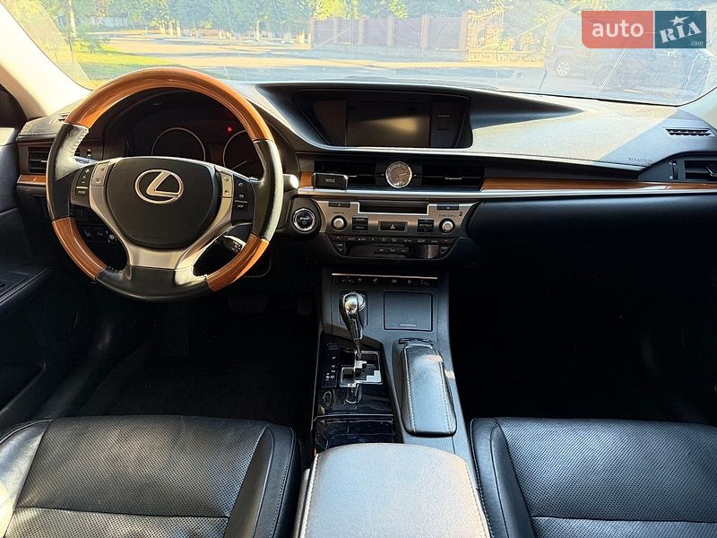 Седан Lexus ES 2012 в Умані фото 12 Седан Lexus ES 2012 в Умані