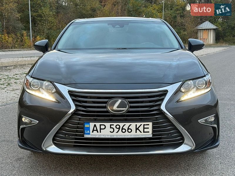 Седан Lexus ES 2017 в Днепре