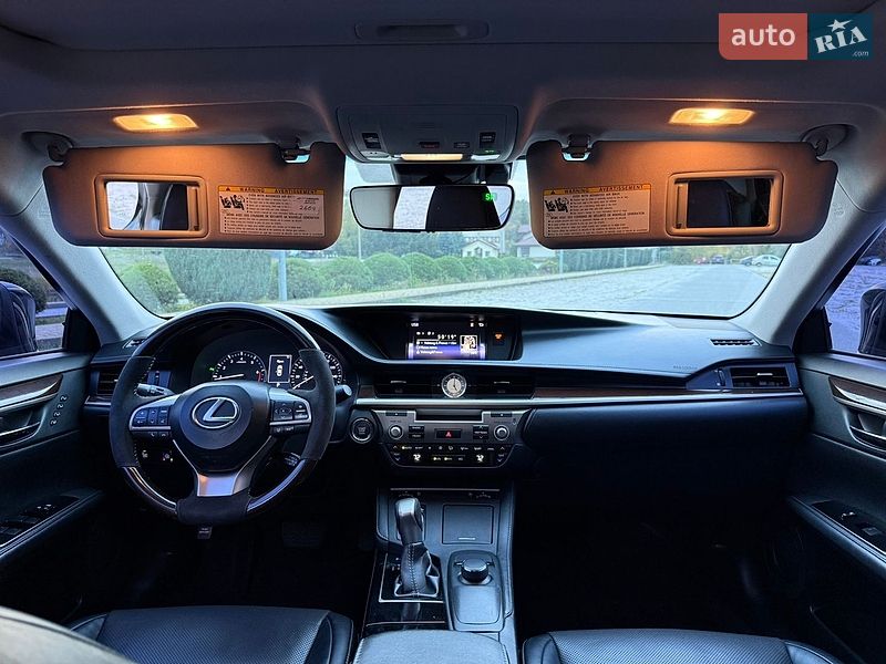 Седан Lexus ES 2017 в Днепре