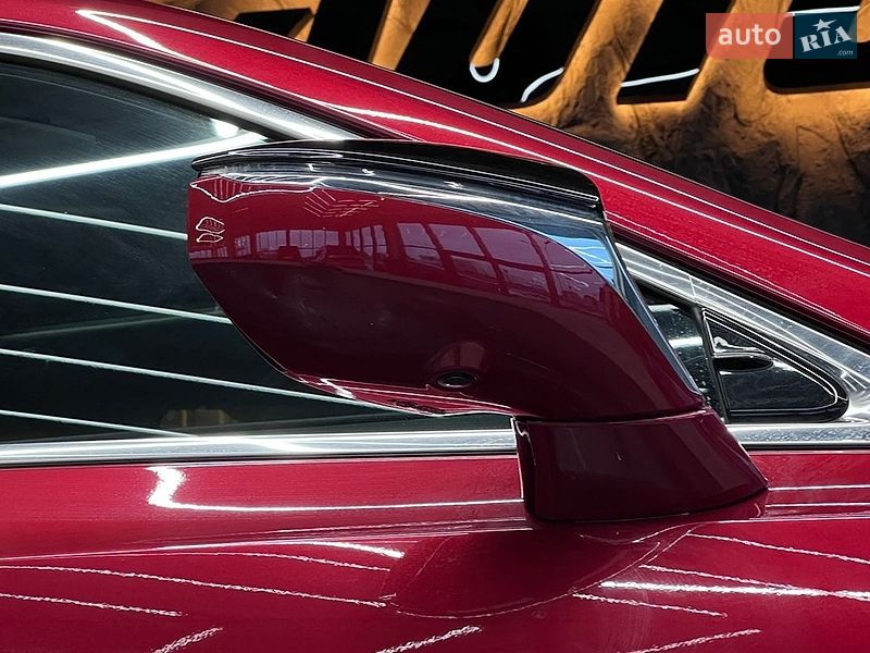 Седан Lexus ES 2019 в Львове