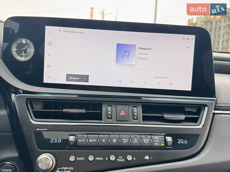 Седан Lexus ES 2024 в Черновцах