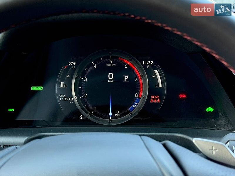 Седан Lexus ES 2022 в Ужгороді