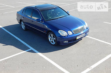 Седан Lexus GS 2000 в 