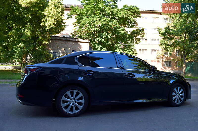 Седан Lexus GS 2016 в Киеве