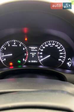 Седан Lexus GS 2012 в 