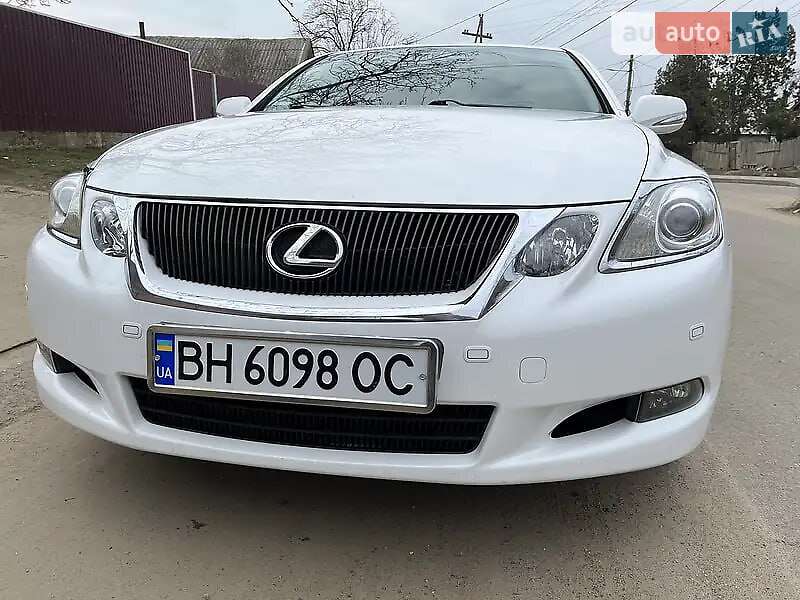 Седан Lexus GS 2009 в Рени