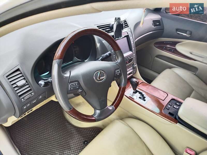 Седан Lexus GS 2008 в Рені