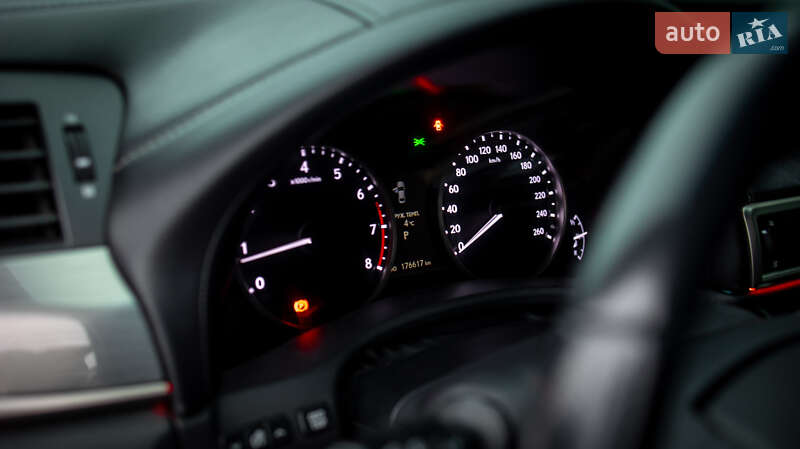 Седан Lexus GS 2012 в Черновцах
