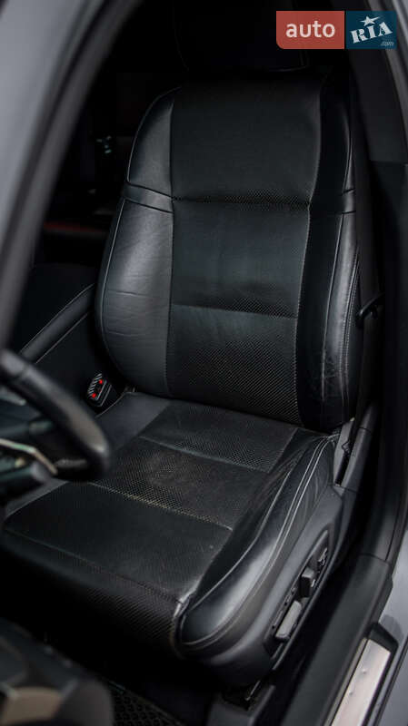 Седан Lexus GS 2012 в Черновцах