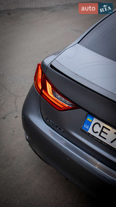 Седан Lexus GS 2012 в Черновцах