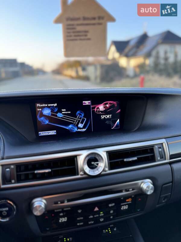 Седан Lexus GS 2014 в Львові