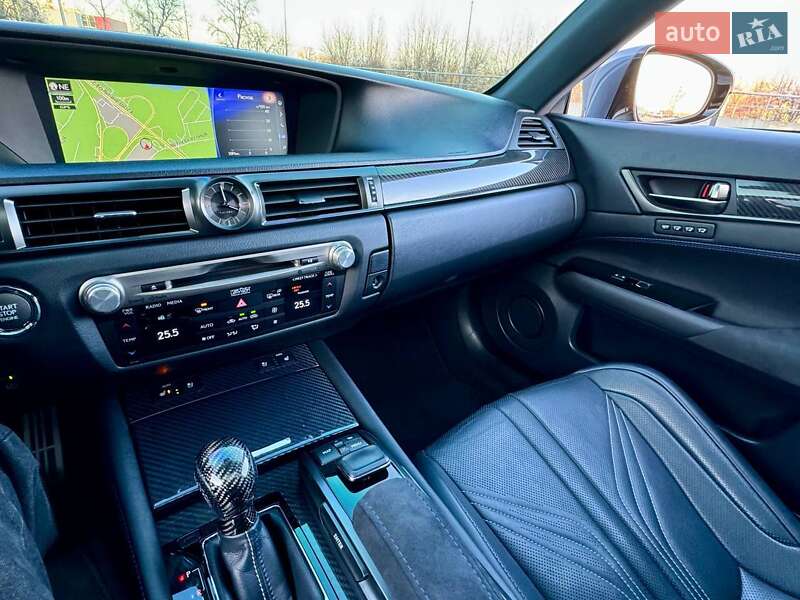 Седан Lexus GS 2015 в Киеве