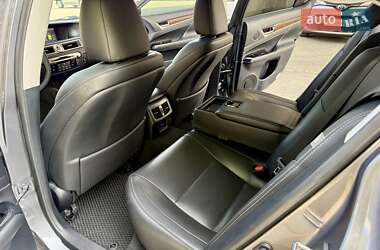 Седан Lexus GS 2014 в 
