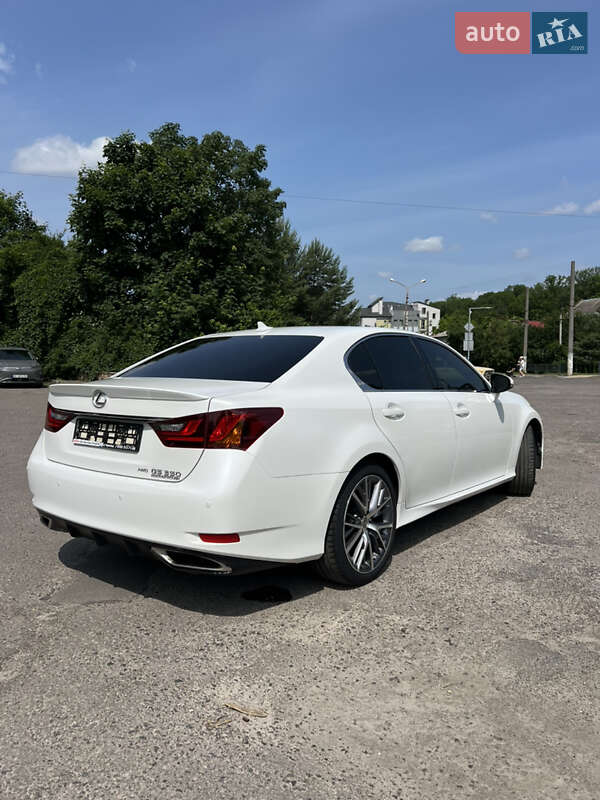 Седан Lexus GS 2013 в Львове