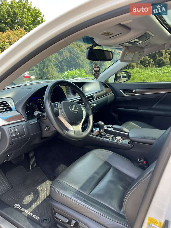 Седан Lexus GS 2013 в Львове
