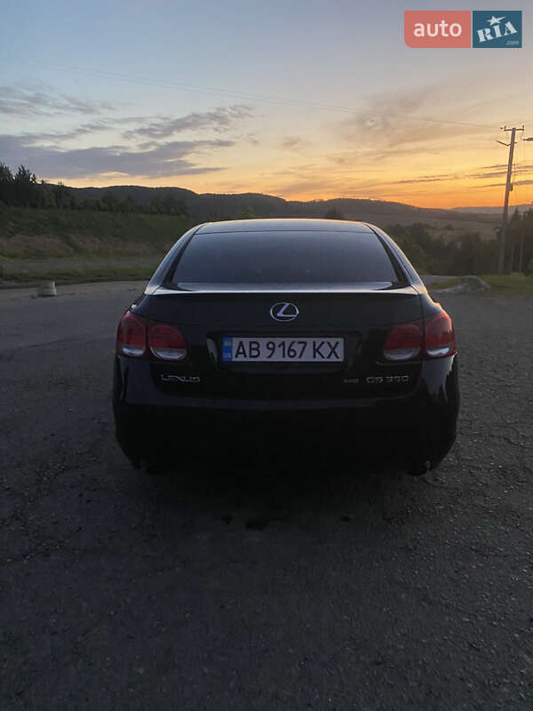 Седан Lexus GS 2011 в Долине