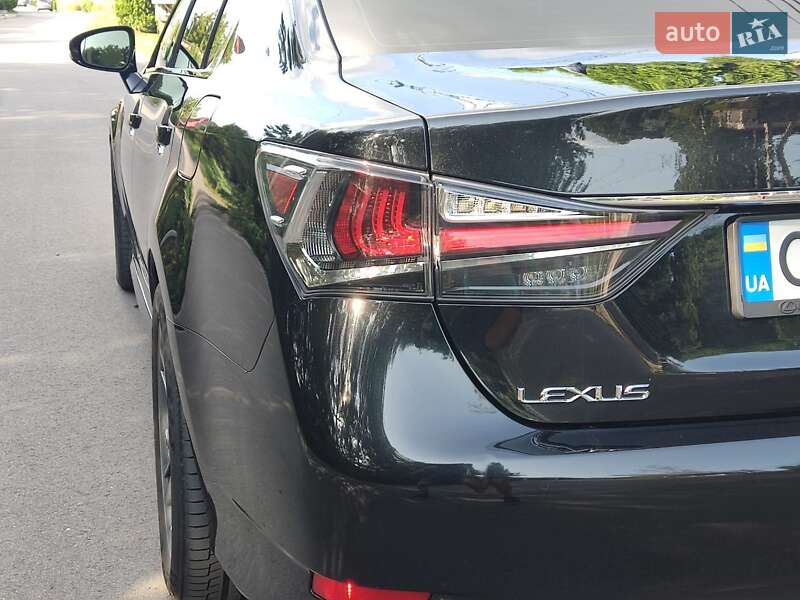 Седан Lexus GS 2017 в Киеве
