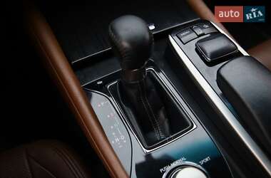 Седан Lexus GS 2012 в 