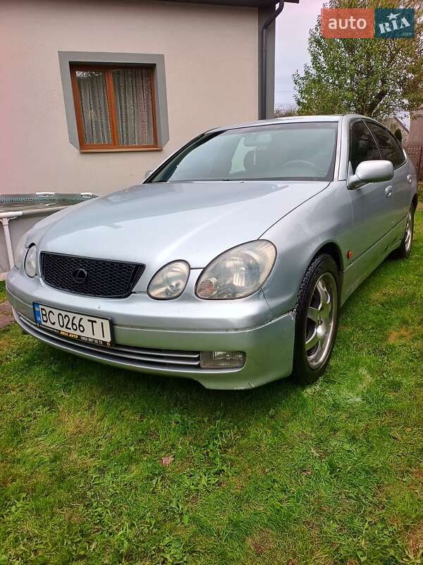 Lexus GS 1999