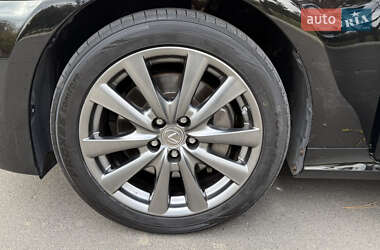 Седан Lexus GS 2013 в 