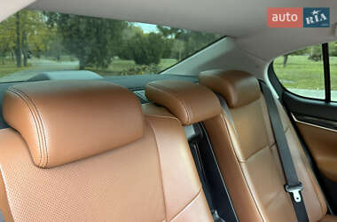 Седан Lexus GS 2013 в 