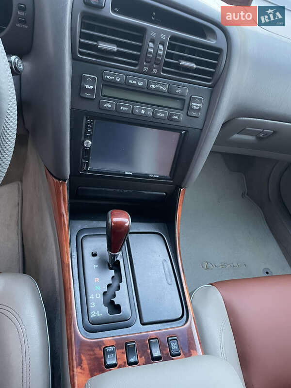 Седан Lexus GS 1998 в Черкасах