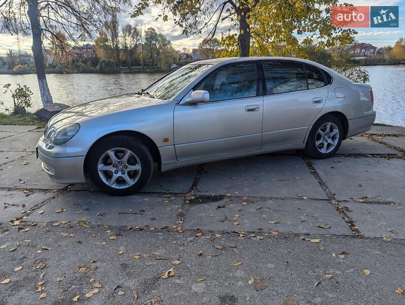 Седан Lexus GS 2002 в Киеве