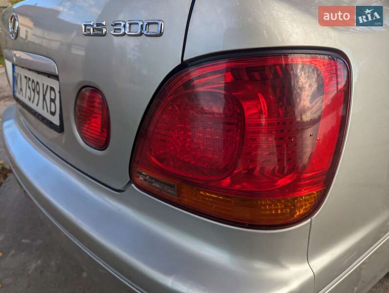 Седан Lexus GS 2002 в Киеве