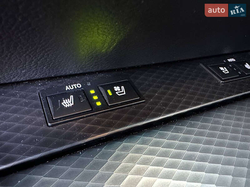 Седан Lexus GS 2016 в Киеве фото 42 Седан Lexus GS 2016 в Киеве