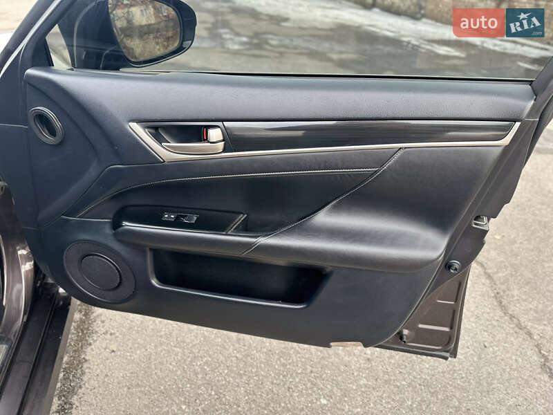 Седан Lexus GS 2012 в Тульчине