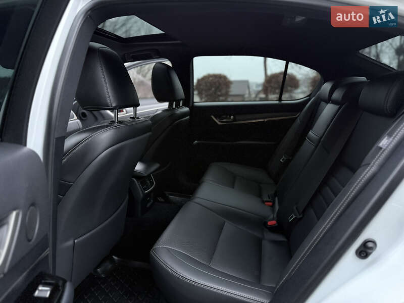 Седан Lexus GS 2016 в Киеве фото 29 Седан Lexus GS 2016 в Киеве