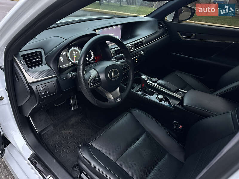 Седан Lexus GS 2016 в Киеве фото 34 Седан Lexus GS 2016 в Киеве