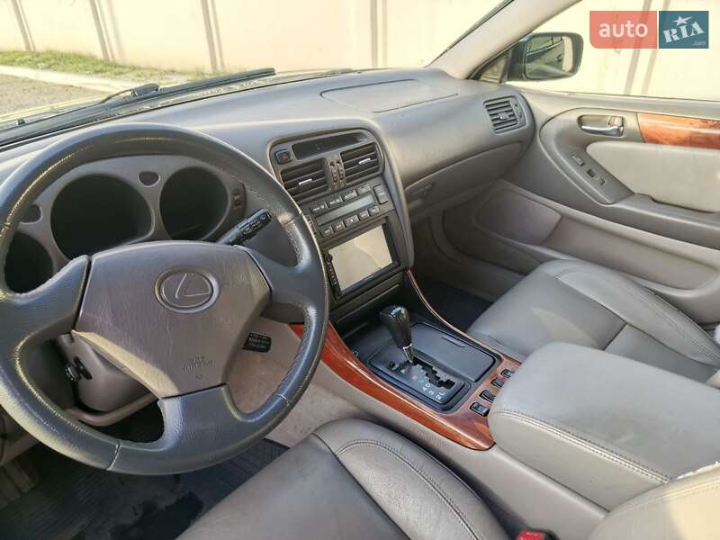 Седан Lexus GS 2000 в Одессе