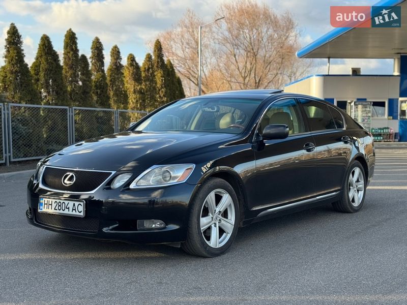 Седан Lexus GS 2005 в Смілі