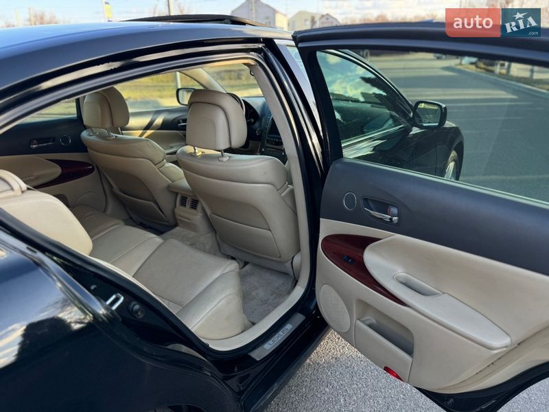 Седан Lexus GS 2005 в Смілі