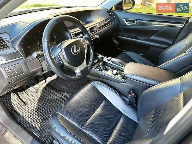 Седан Lexus GS 2012 в Виннице