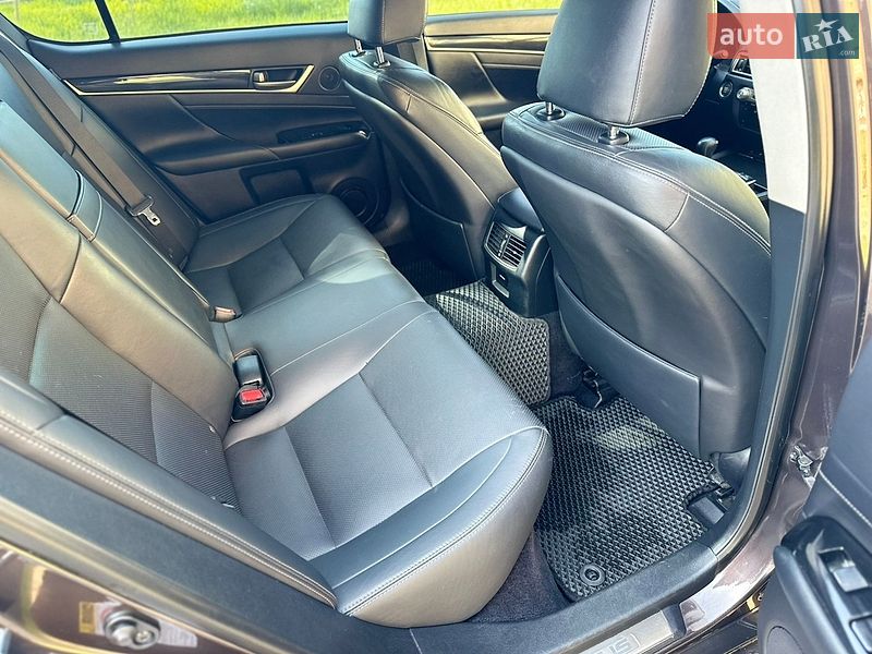 Седан Lexus GS 2012 в Виннице