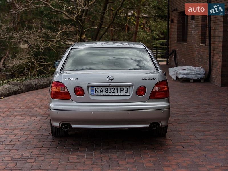 Седан Lexus GS 1999 в Киеве
