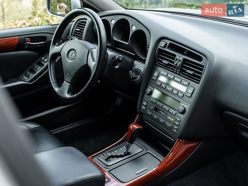 Седан Lexus GS 1999 в Киеве