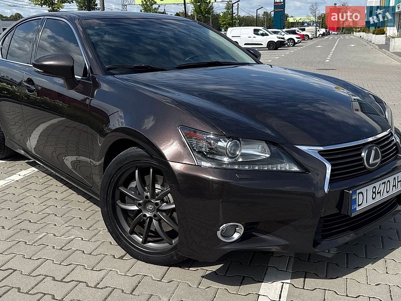 Седан Lexus GS 2015 в Львове