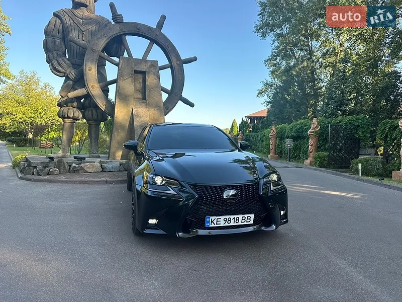 Lexus GS