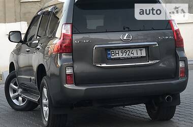 Позашляховик / Кросовер Lexus GX 2010 в 