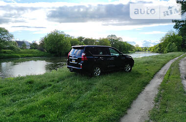 Внедорожник / Кроссовер Lexus GX 2011 в 
