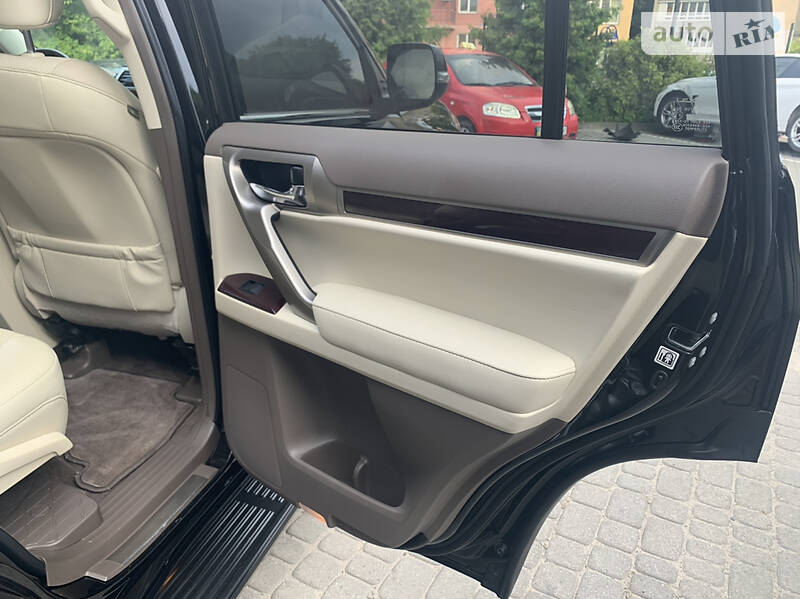 Позашляховик / Кросовер Lexus GX 2014 в Яворові