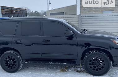 Позашляховик / Кросовер Lexus GX 2017 в 
