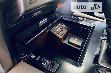 Позашляховик / Кросовер Lexus GX 2021 в 