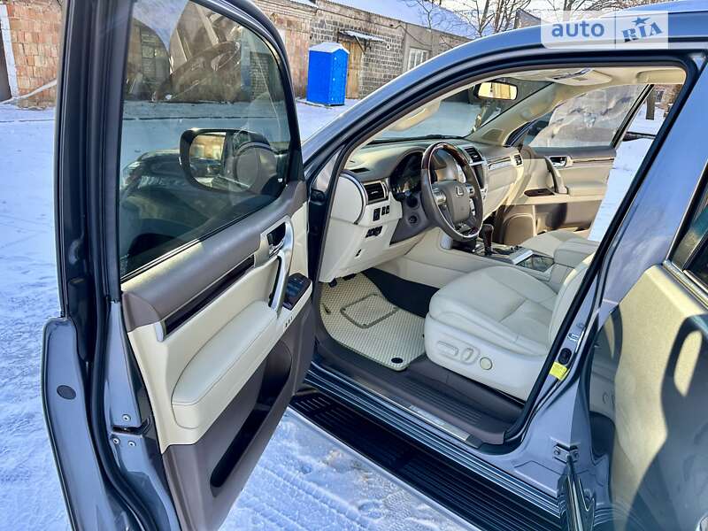 Позашляховик / Кросовер Lexus GX 2016 в Києві